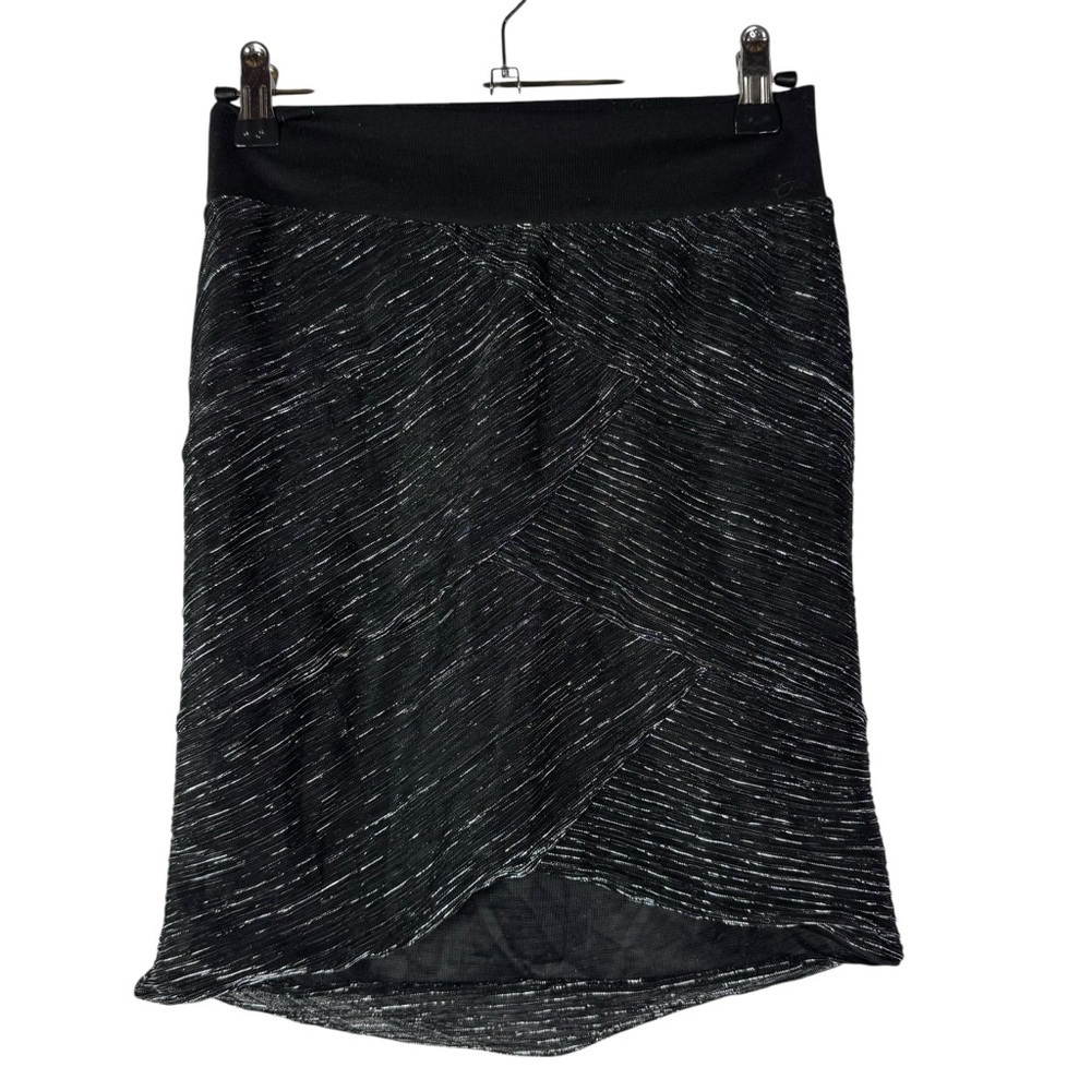 Pitaya Black Textured Knee Length Bodycon Skirt S